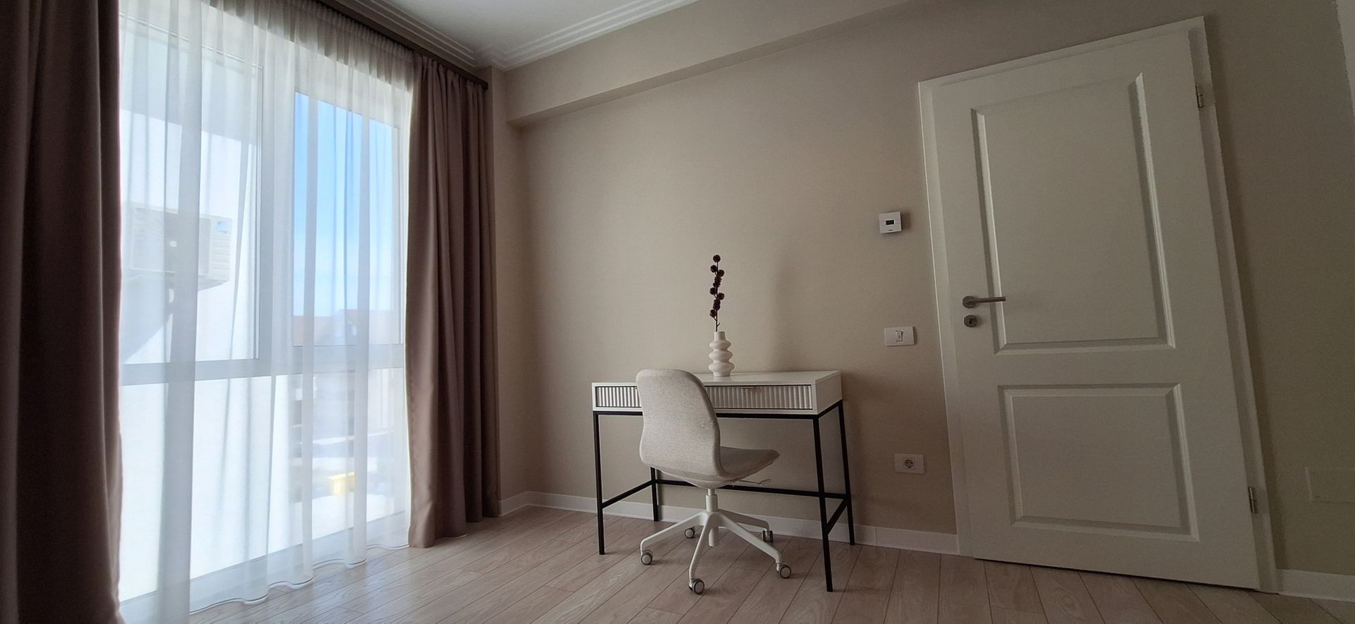 Apartament mobilat si utilat cu 2 locuri de parcare - Poză 21