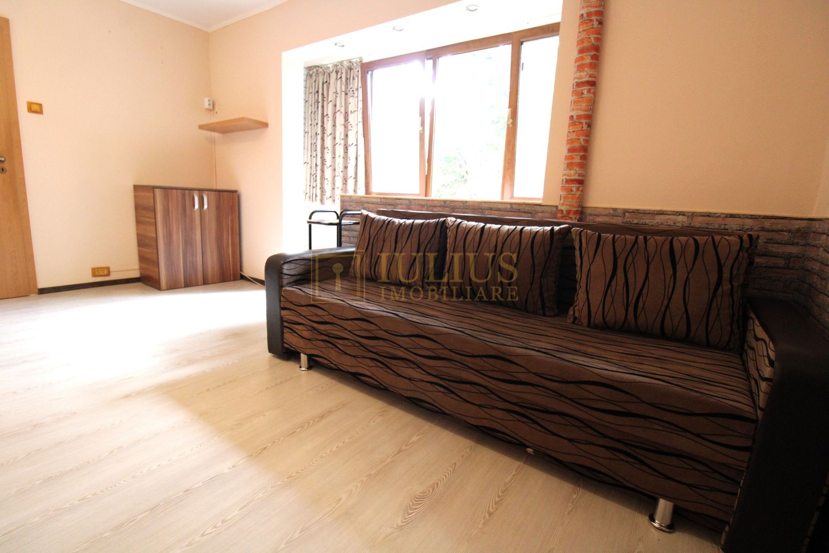 Apartament in zona Circumvalatiunii, Gheorghe Lazar - Poză 1