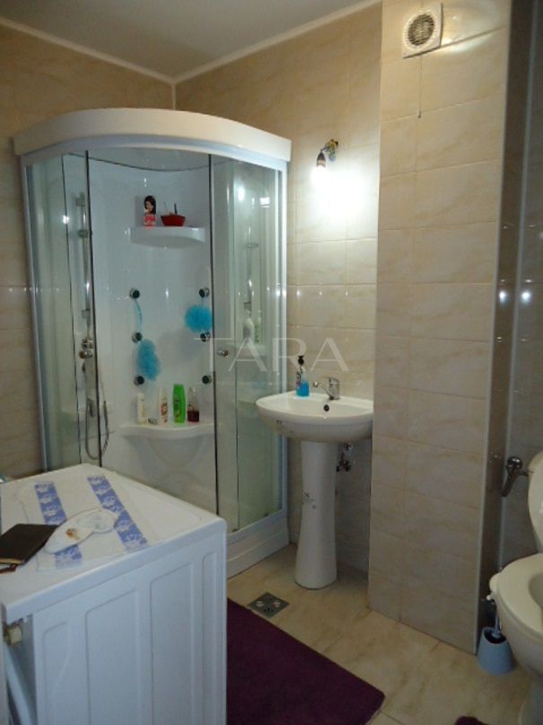 Apartament cu 3 camere de vânzare in Floresti, zona Florilor. - Poză 8