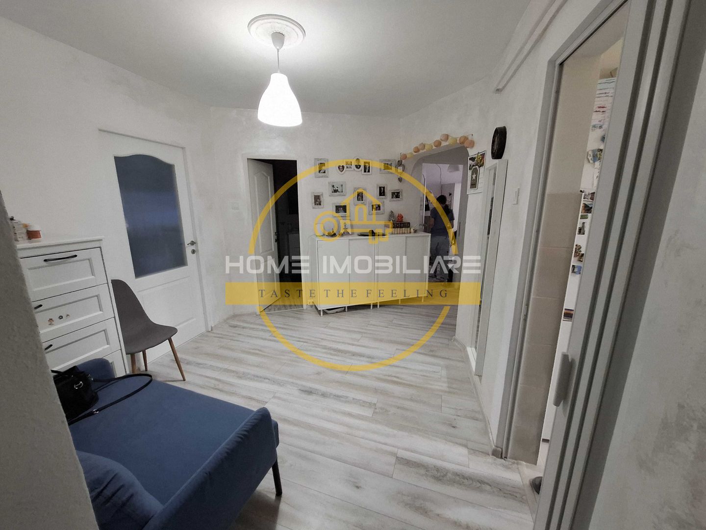 Bloc din 80/ Apartament cu 3 camere/ Decomandat/ mobilat/utilat/ 75 mp - Poză 2