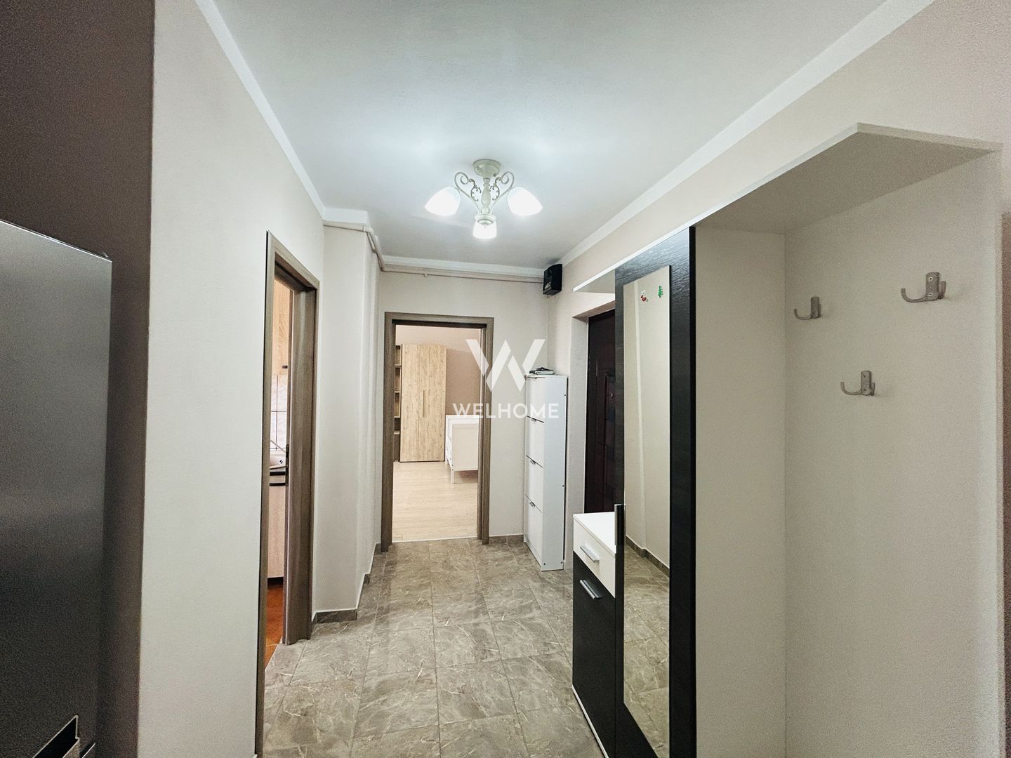 Apartament decomandat, cu 2 camere, 2 balcoane, pivnita - Terezian - Poză 3