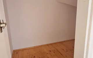 Apartament de inchiriat 6 camere 179 mp Etaj 2 + mansardă - Poză 21