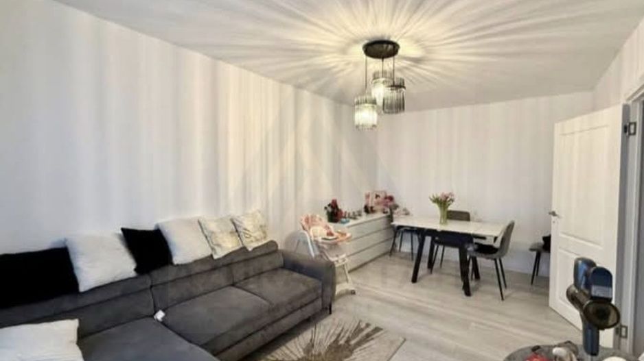 Apartament modern 2 camere 50 mp utili mobilat zona Vasile Aaron - Poză 1