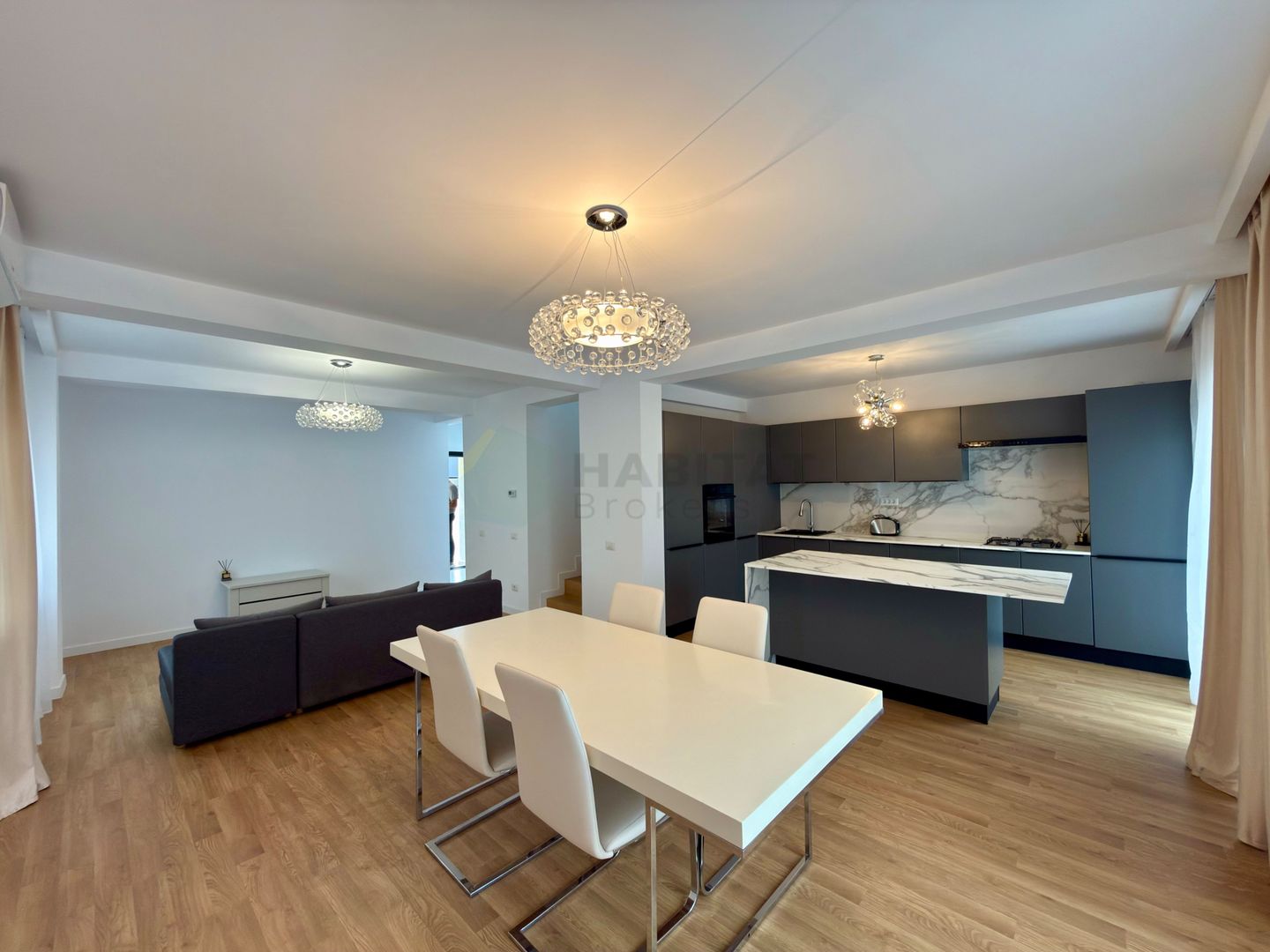 Vilă modernă cu 5 camere de închiriat în Corbeanca - Poză 5