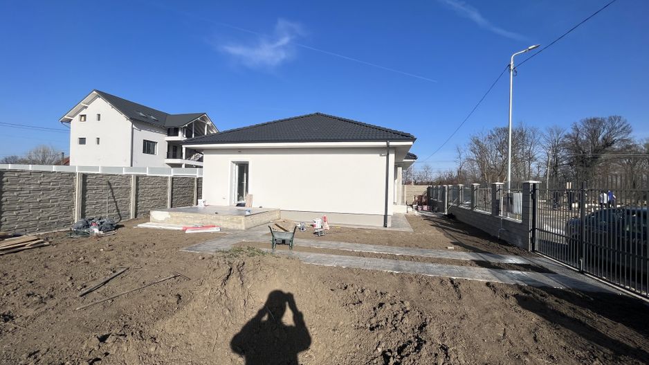 Individuala Utvin,4 Camere,2 Bai,Terasa Acoperita - Poză 4