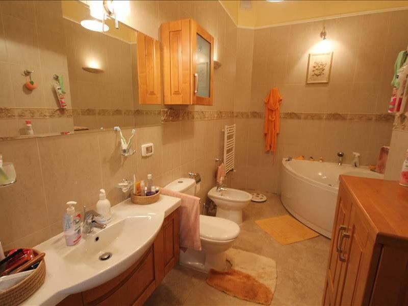 Vila frumoasa de vanzare in zona Balcescu! - Poză 8