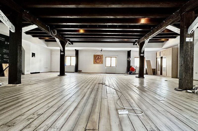 Birou inedit, complex în Piața Unirii - Poză 2