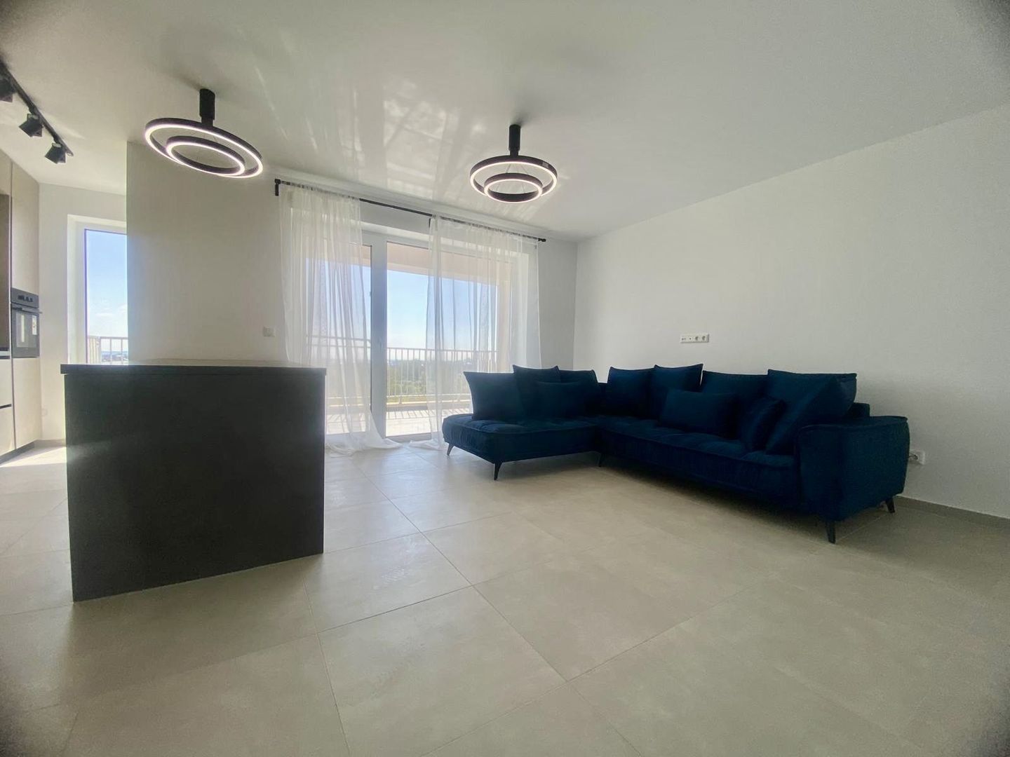 Vânzare apartament cu 3 camere zona rezidențiala Class Park Târgoviște - Poză 2