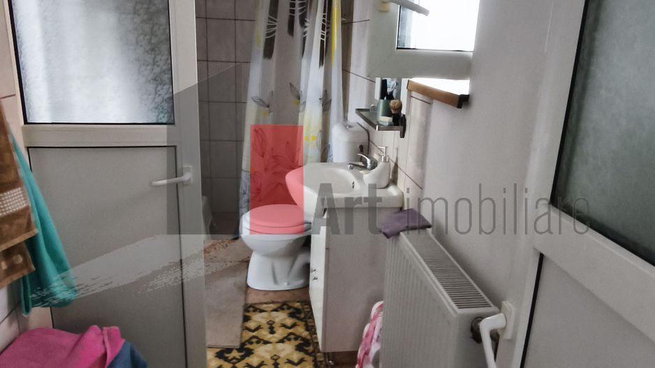 Casa curte cu teren 1600 mp Manolache - Poză 15