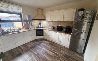 COMISION 0% Casa/Villa 9 camere, singur in curte-zona Tractorul/Brasov - Poză 16