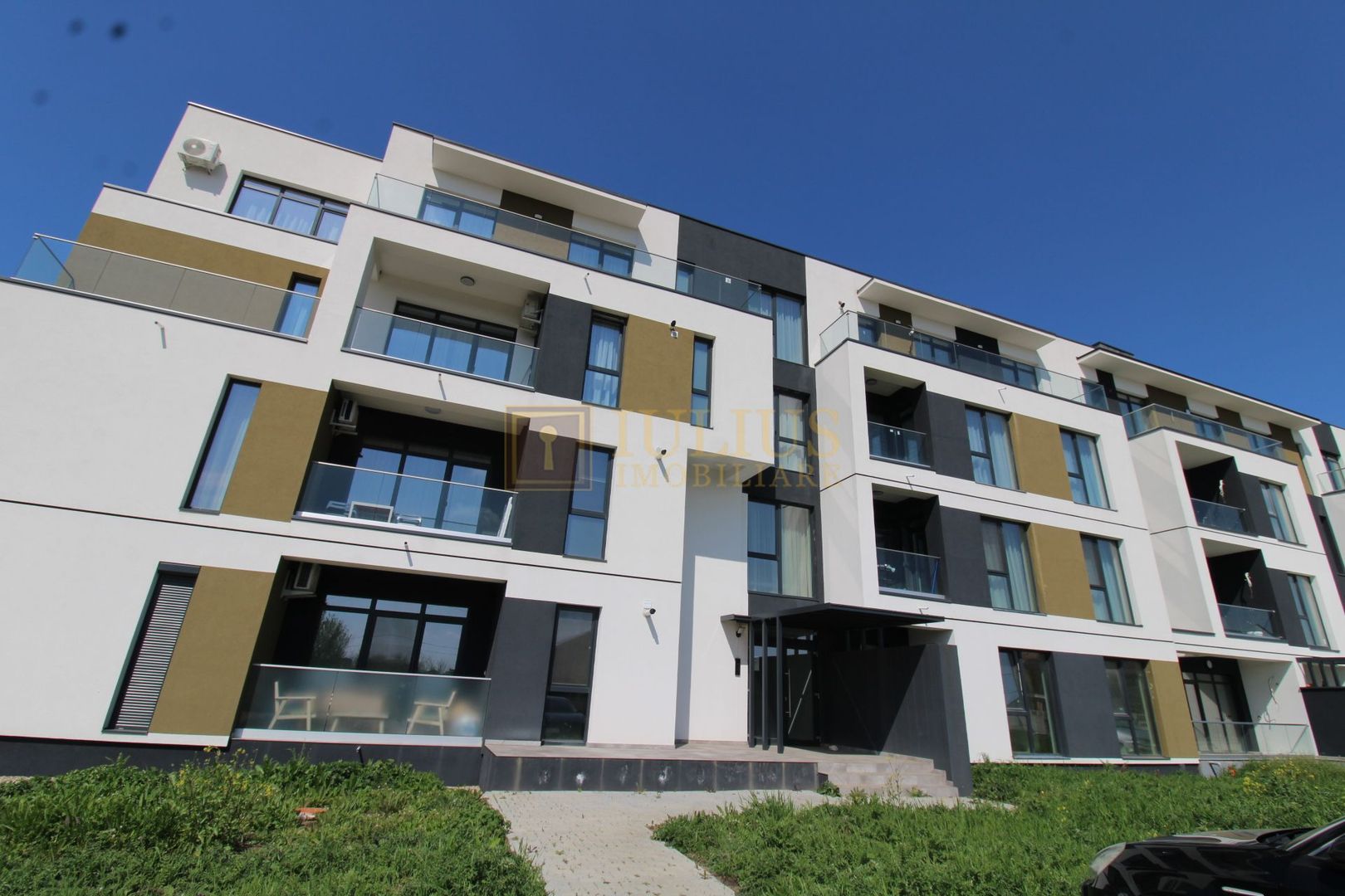 2 camere, bloc nou, prima închiriere, loc de parcare - Poză 1