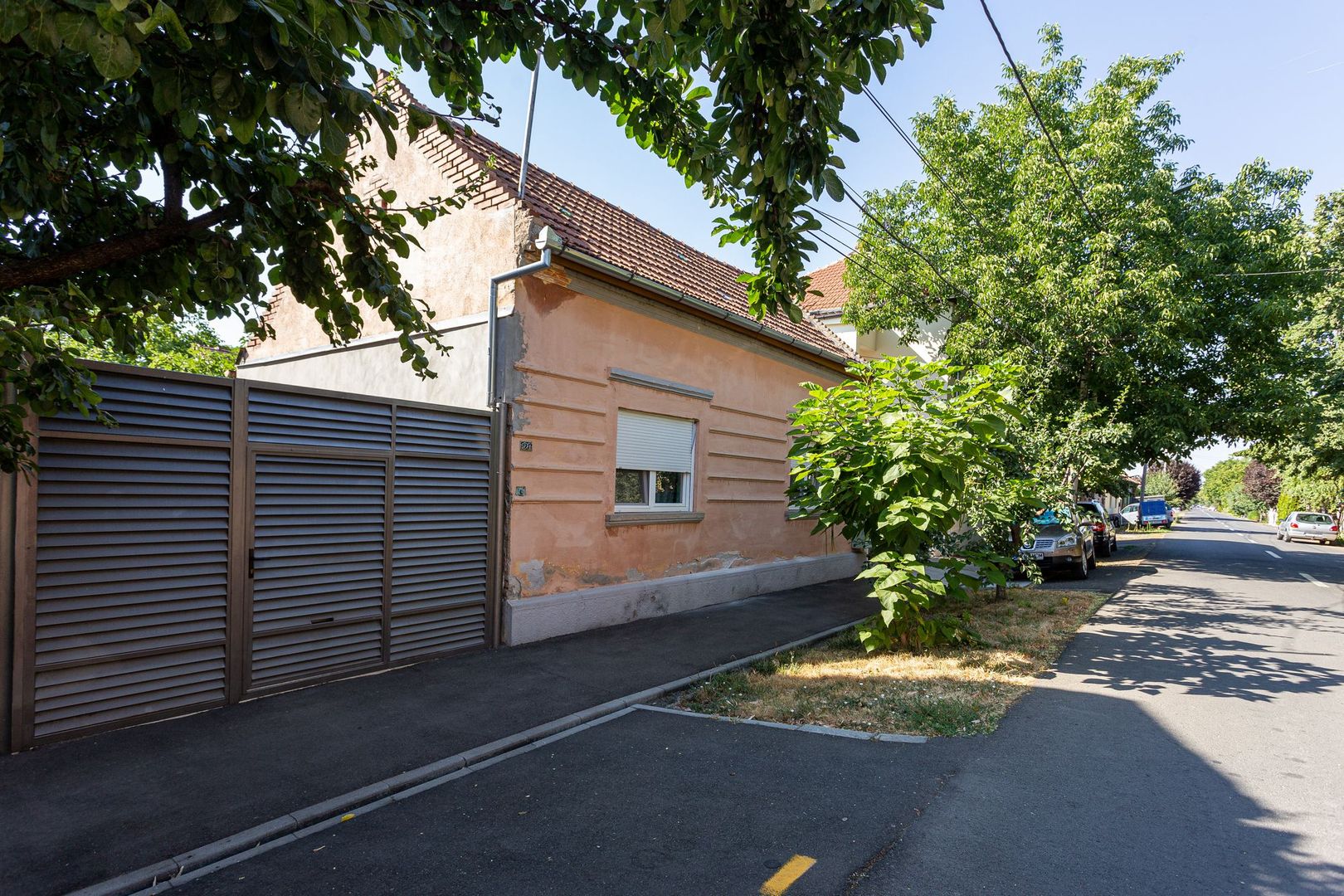 Oportunitate! Casă individuală în Pârneava. - Poză 1