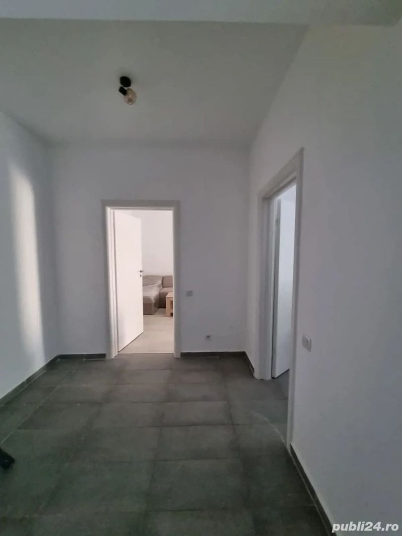 apartament 2 camere si loc parcare subteran - Poză 2