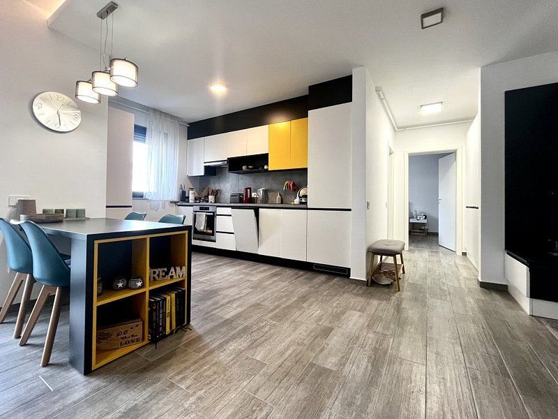 Apartament cu 2 camere primitor si modern echipat, zona Dumbrăvița - Kaufland - Poză 4