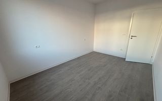 Apartament cu 2 camere in Giroc - Poză 3
