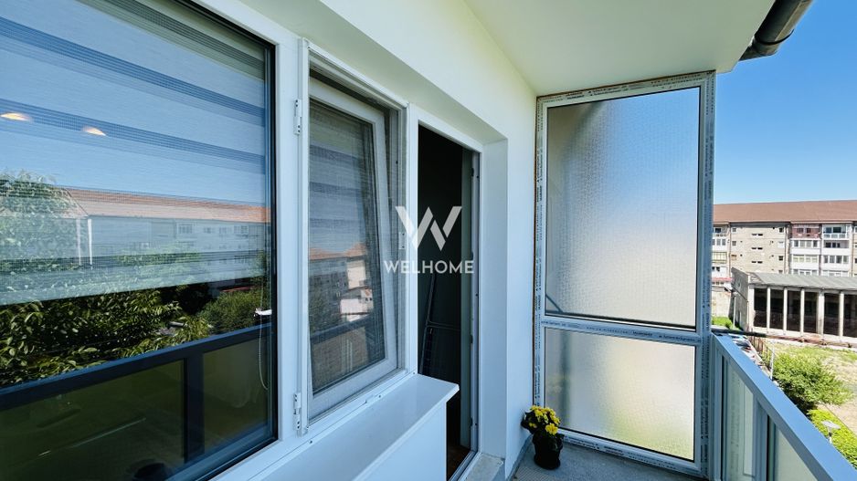 Apartament decomandat, cu 3 camere, 2 bai, 2 balcoane - Zona Strand - Poză 14