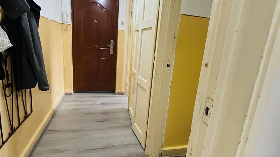 APARTAMENT CU 2 CAMERE SEMIDECOMANDAT ZONA NUFARUL - Poză 7