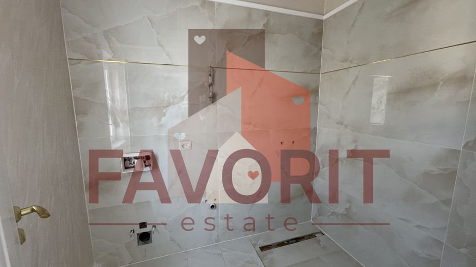 Casa cu 5 camere , 3 bai si garaj in Dumbravita - Poză 13