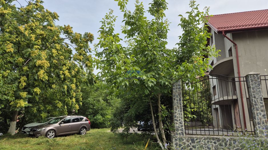 Vand casa 11 camere, P+2, zona OM, pretabil gradinita privata, etc! - Poză 3