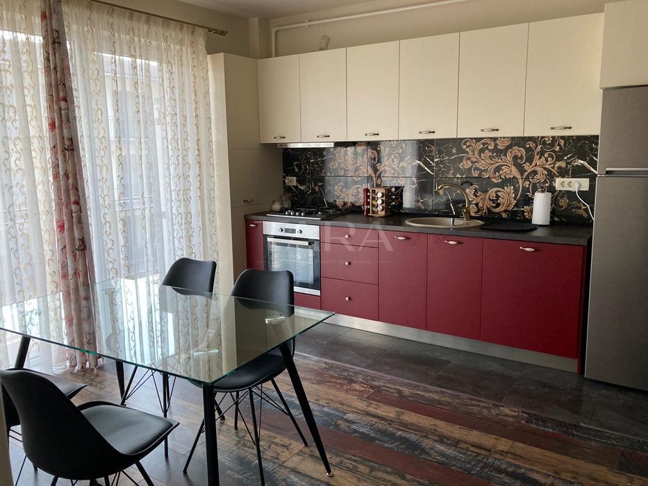 Apartament modern cu 2 camere și parcare subterană, zona VIVO. - Poză 4