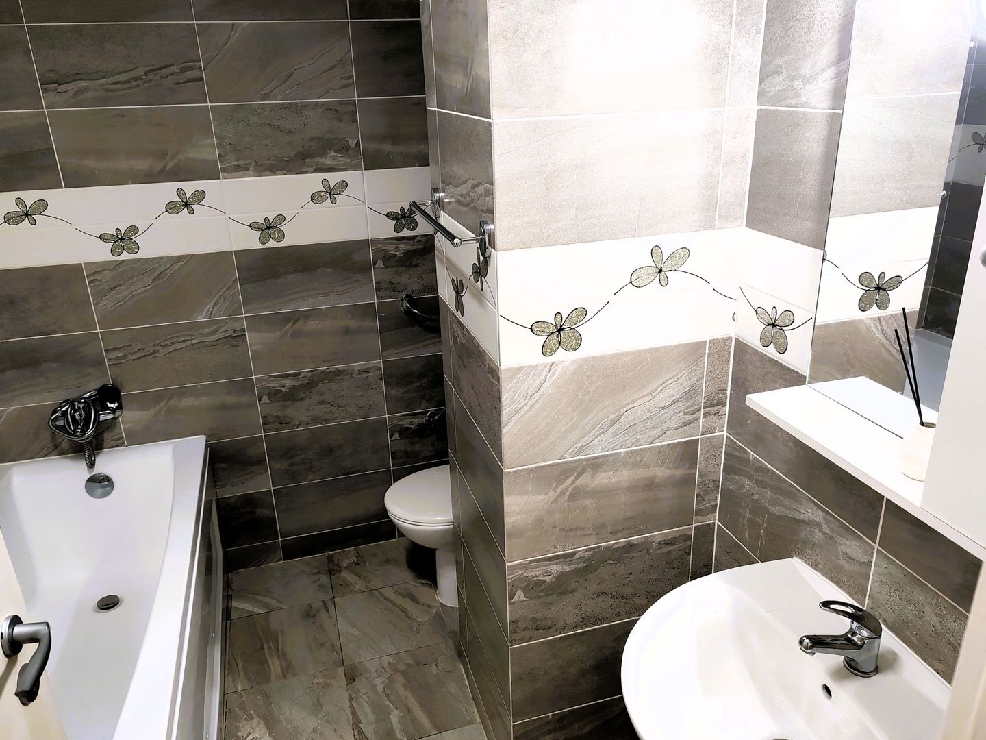 2 Camere | Centrala Proprie | An 2019 | Mobilat-Utilat | La Cheie - Poză 42