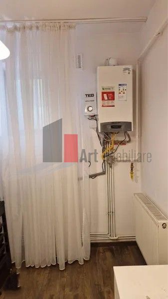 Primaverii, bloc cu regim mic de inaltime, locuit sau investitie - Poză 5