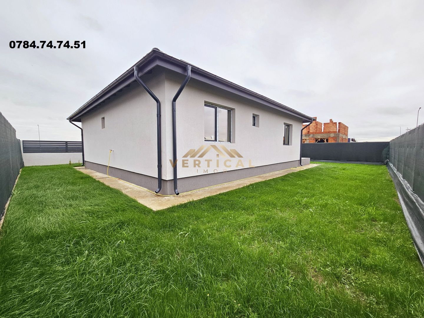 Casa parter 3 camere cu teren 340 mp - com Berceni - Poză 3