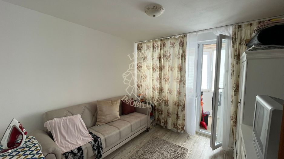 Apartament 3 camere 62 mp+2 balcoane-2 parcari-mobilat-Subcetate - Poză 1