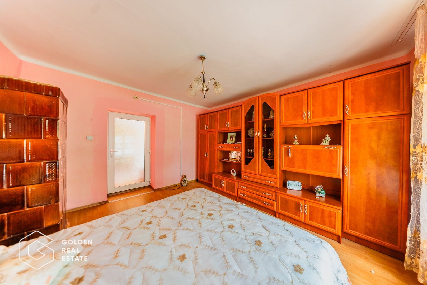 Casa situata in comuna Seitin, la cheie - Poză 5