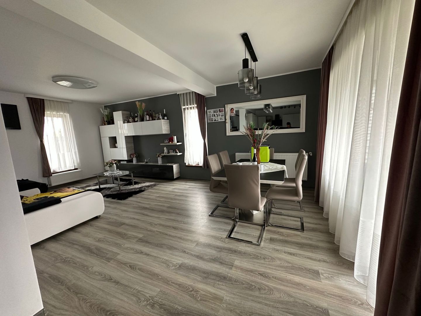 Casă de vânzare cu 3 dormitoare și curte – Ghimbav, Brașov - Poză 9