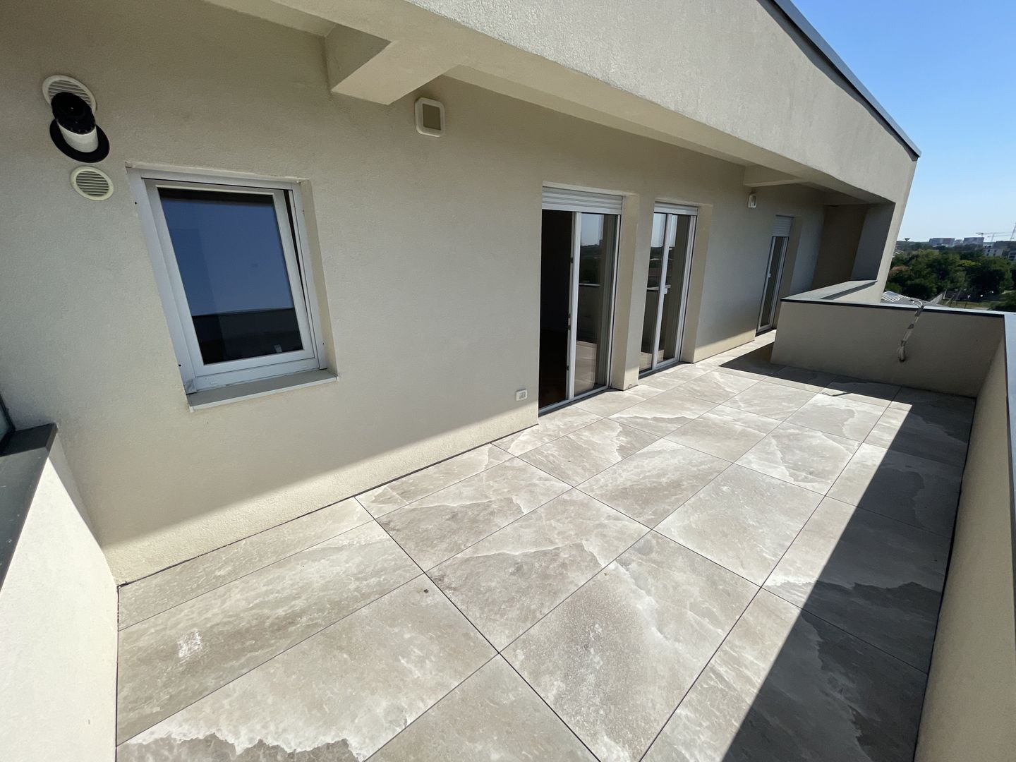 Aradului | Dezvoltator | 2 camere | Terasa de 29 mp | Disponibil imediat - Poză 4