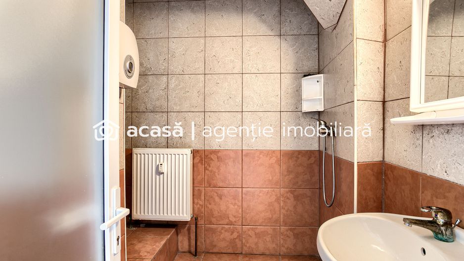 Birou la etajul 1 în zonă ultracentrală - Poză 9