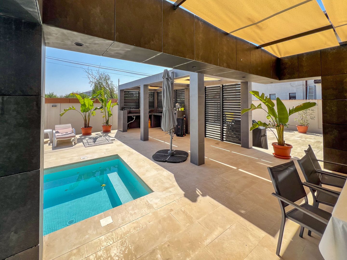 Ready to move  |  Vila premium cu piscina și jacuzzi încălzite - Poză 59