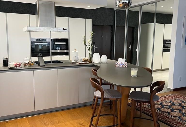 Apartament spatios 3 camere Vedere Lac - Poză 4