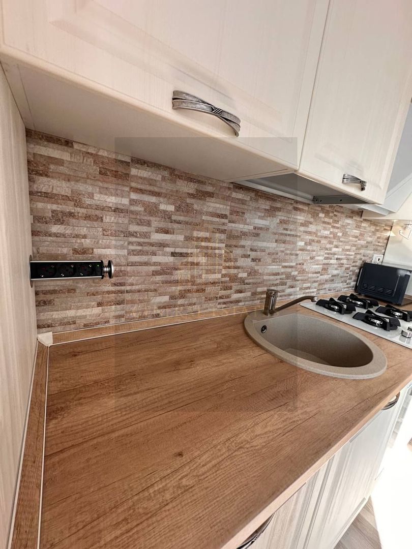 Apartament spre inchiriere zona Coresi - Poză 7