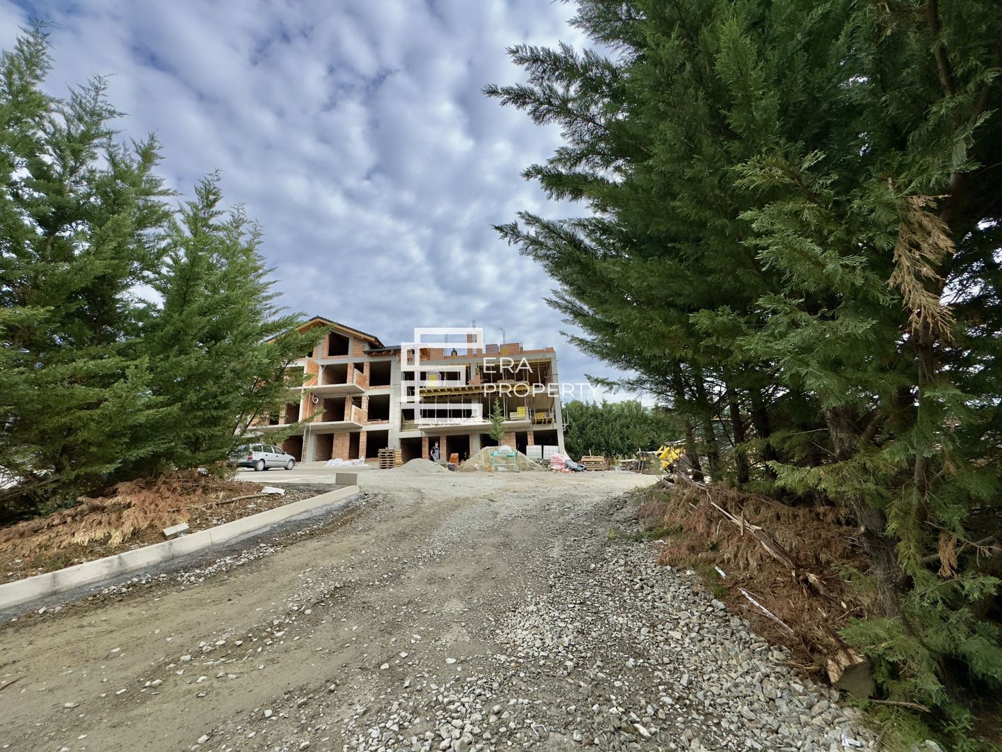 Apartament 2 camere + gradina 50 mp, la cheie , Cristian - Poză 4