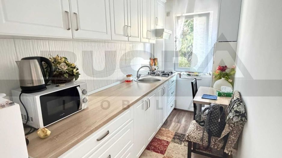 Apartament cu 3 camere, 45 mp, etaj intermediar, Zona Minerva - Poză 5