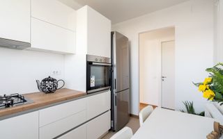 COMISION 0%-Apt 3 camere 75mp superb complet mobilat/utilat vedere lac ParcVerdi - Poză 11