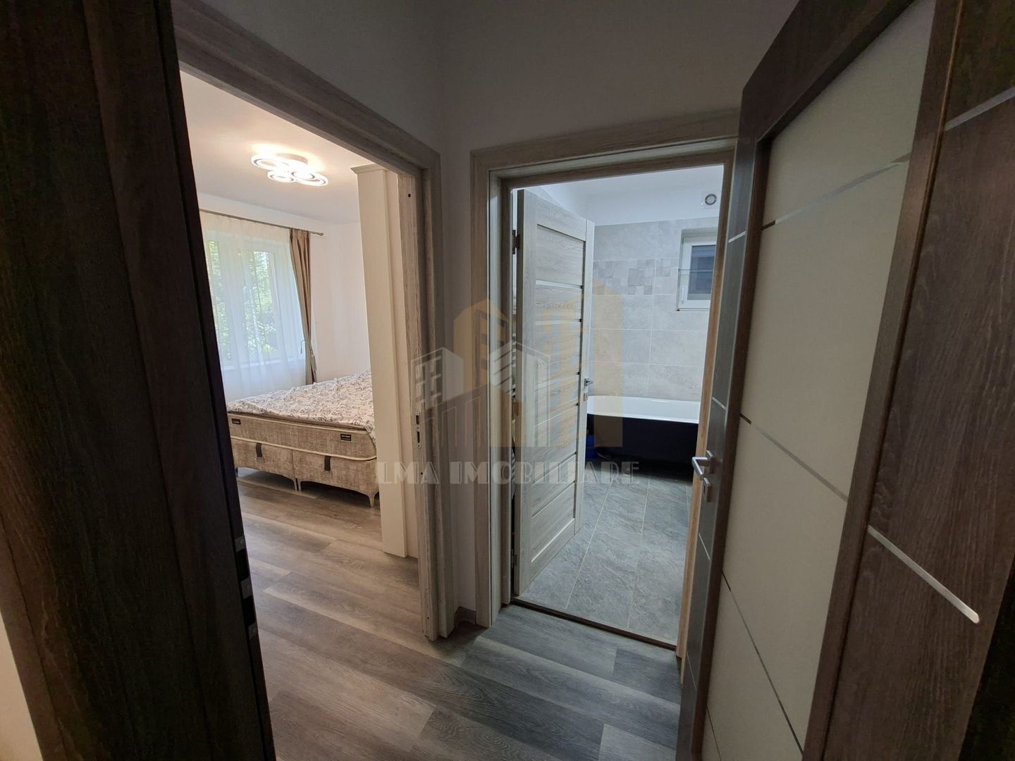 Apartament 2 camere renovat mobilat 2026 Astra Brasov - Poză 9