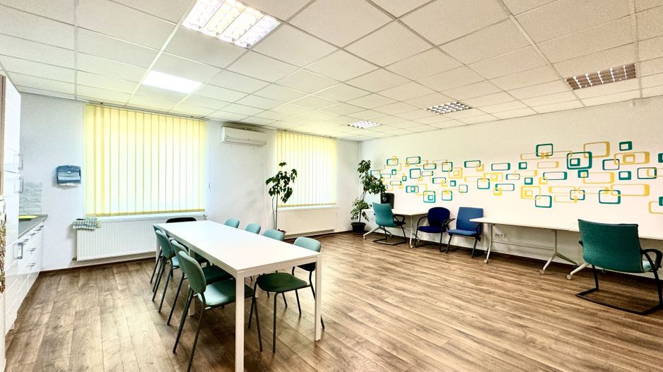 Birou cu 3-4 posturi de lucru - Poză 7