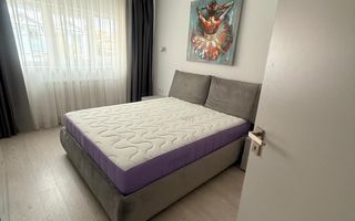 Apartament cu 3 camere, zona centrala. - Poză 3