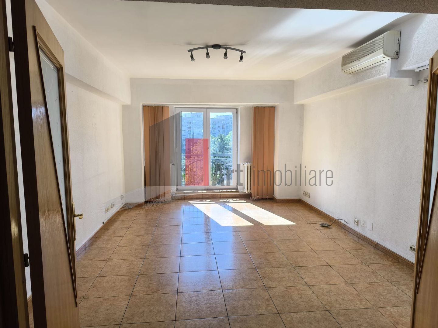 Inchiriere 4 Camere Unirii - Piata Unirii - Poză 1