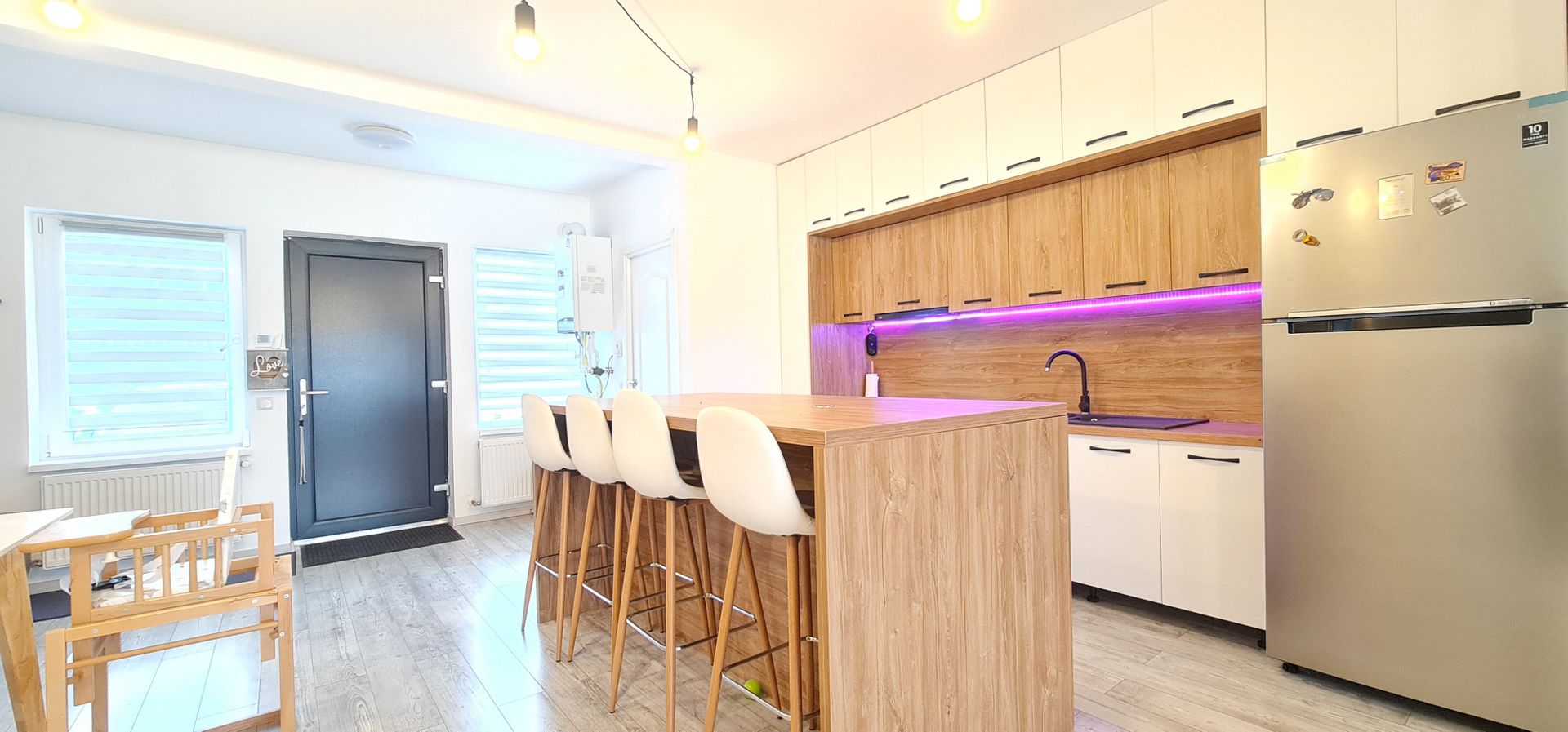 Casa 4 camere finalizata mobilata utilata cartier Izvor Tarlungeni - Poză 2