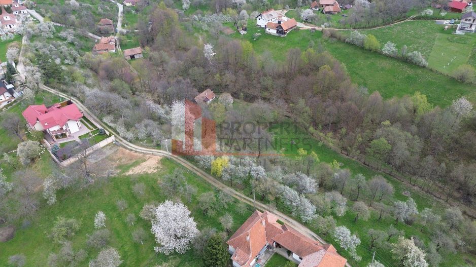 Casă 5 dormitoare + casă de oaspeți, priveliște Piatra Craiului, Sohodol-Bran - Poză 52