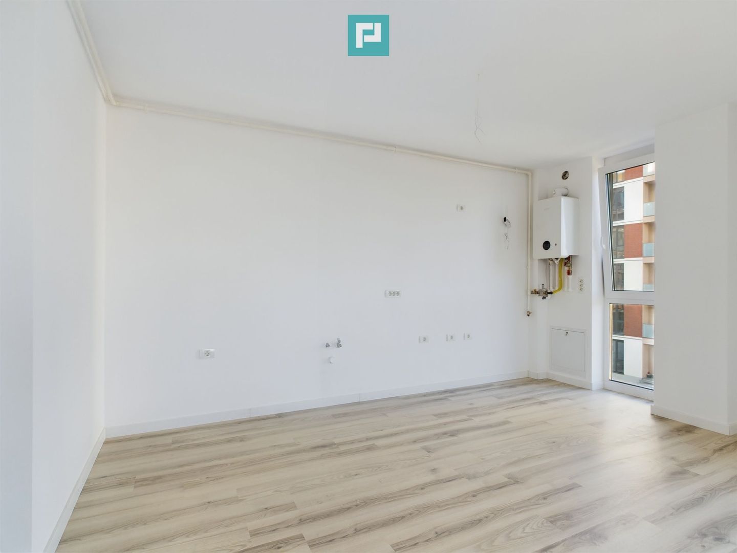 Apartament spațios cu 2 camere în Torontalului - Poză 4