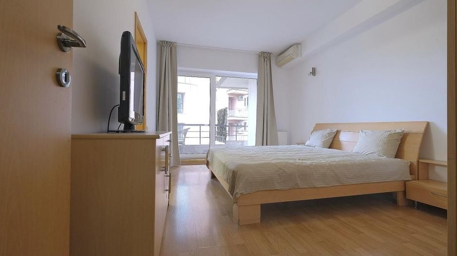 HERASTRAU, apartament deosebit, etaj 2 in bloc 2005 - Poză 6