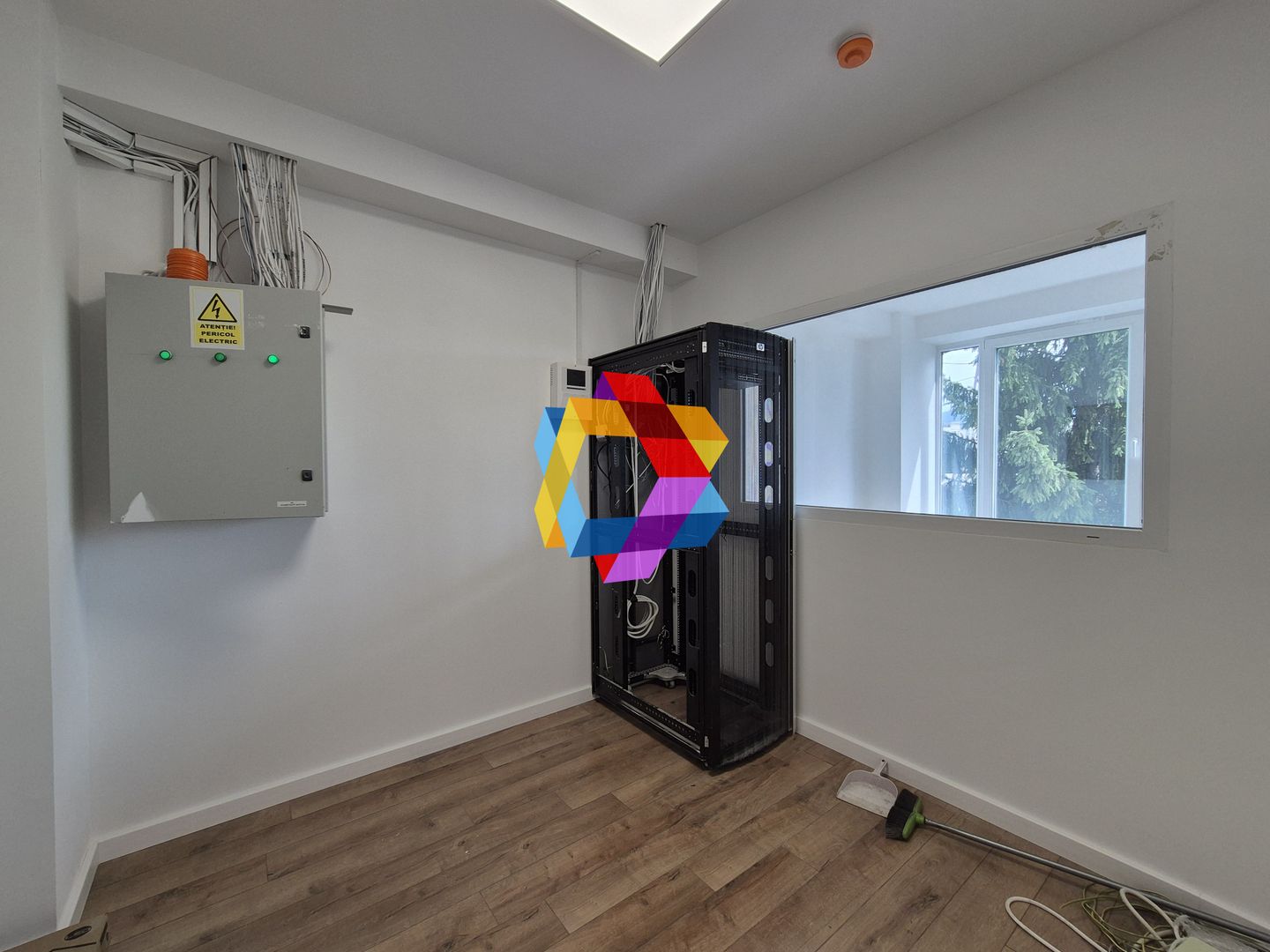 Spatiu de birouri zona Coresi- 650 mp - Poză 13