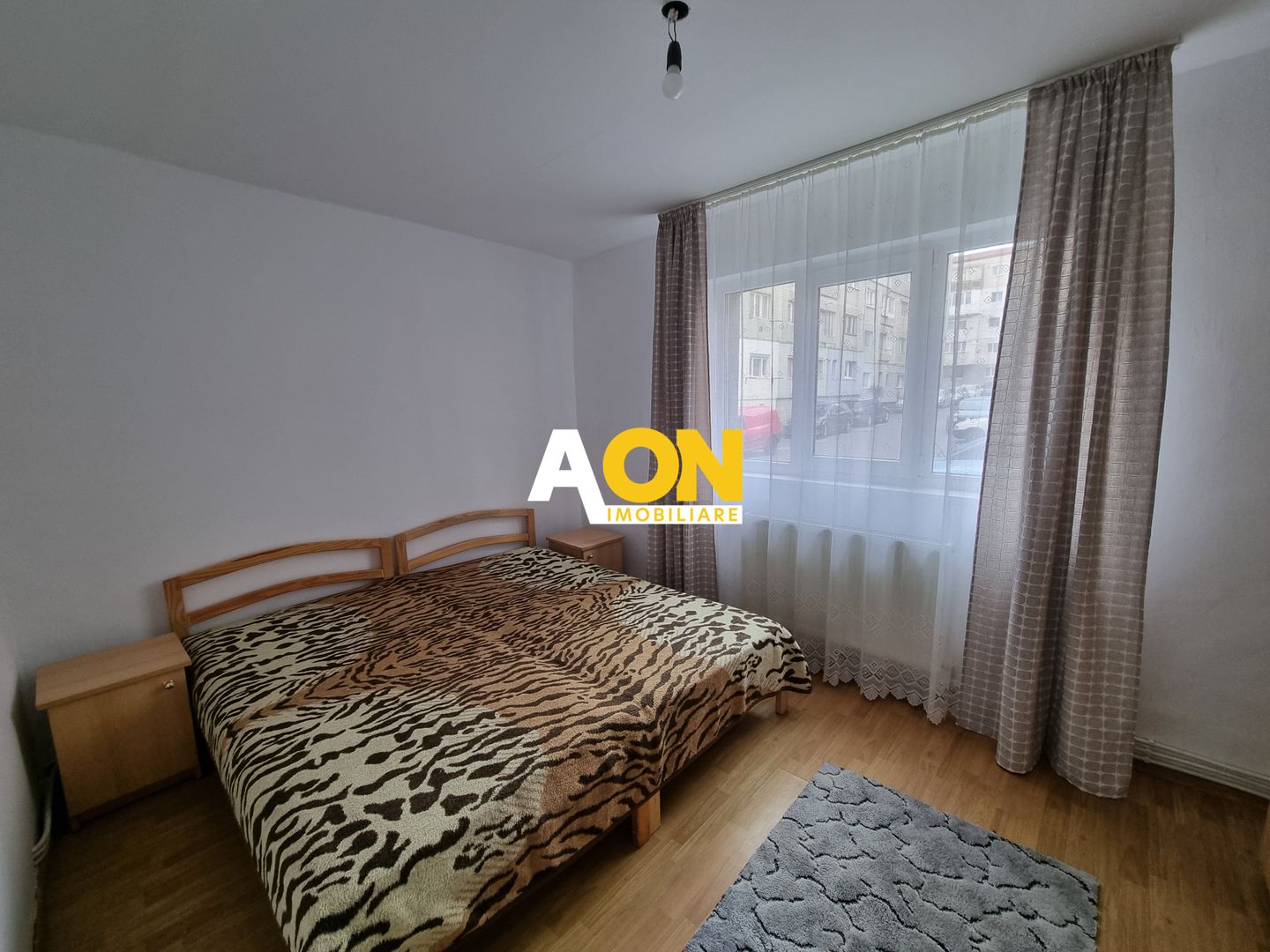 De inchiriat apartament 2 camere, parter inalt, Cetate - Poză 3