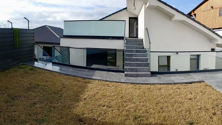 Casă premium 4 camere Zona Oncea - Poză 3