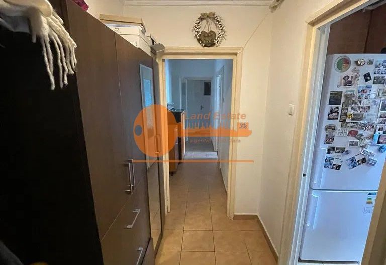 Apartament cu 3 camere in zona AFI Cotroceni - Poză 1